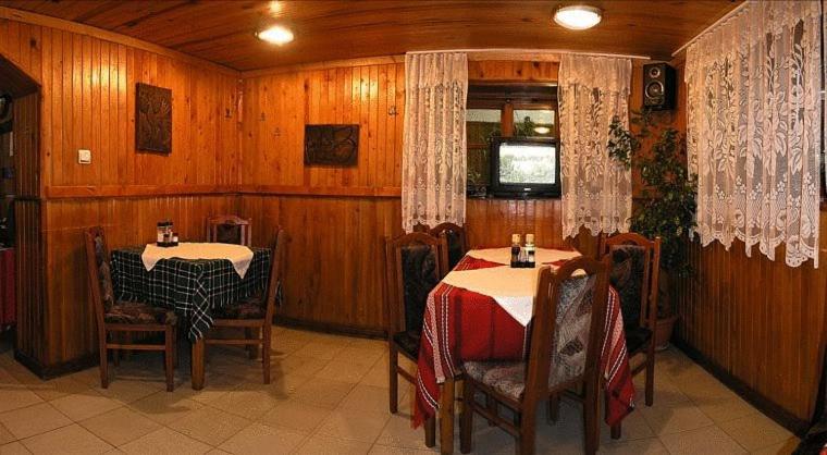Hotel Vesta Kazanlak Exterior photo