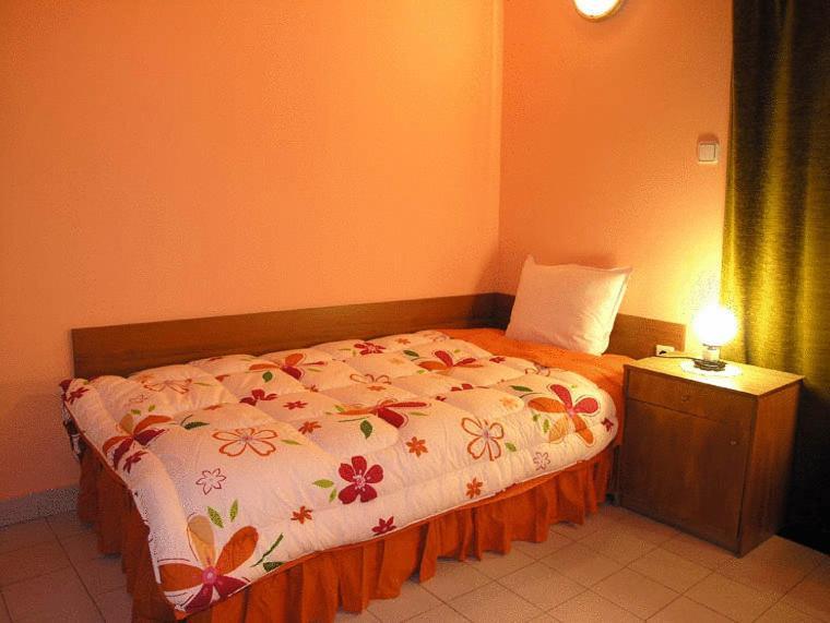 Hotel Vesta Kazanlak Room photo